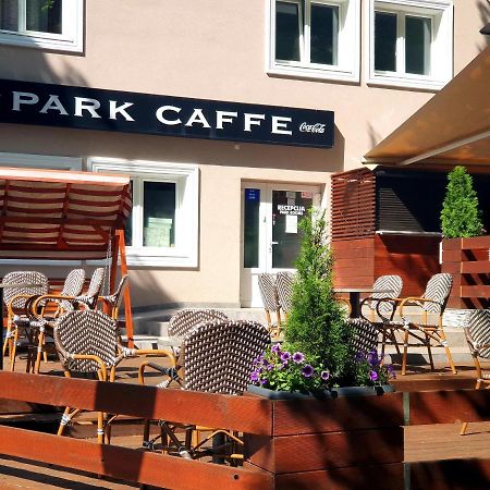 Park Rooms Dugo Selo ภายนอก รูปภาพ